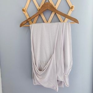 Solly Baby Warp xAJJ light grey with white Xs